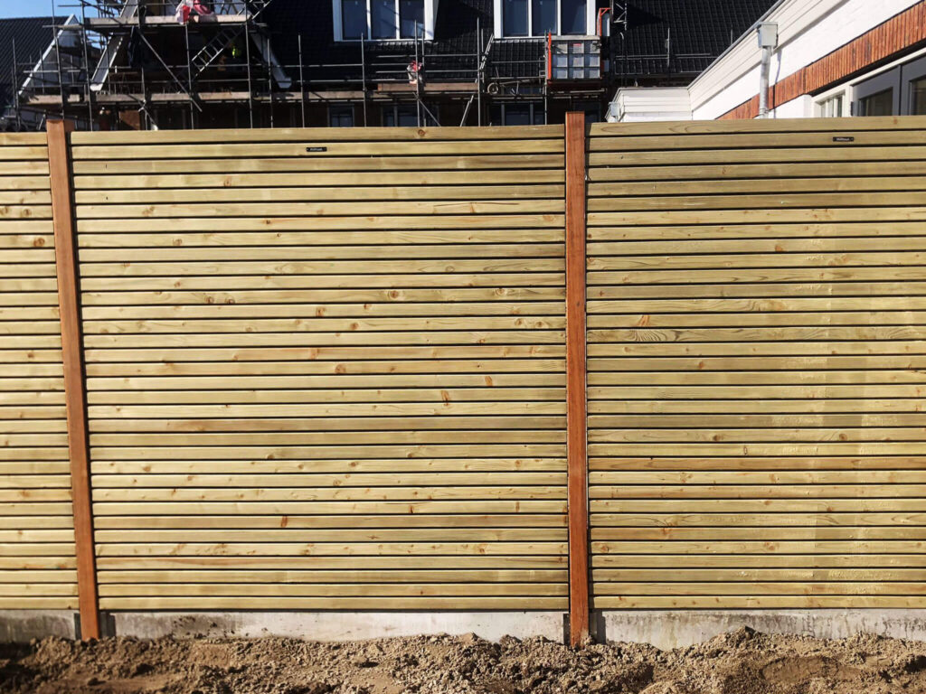 paal hardhout met punt 65 x 65 mm