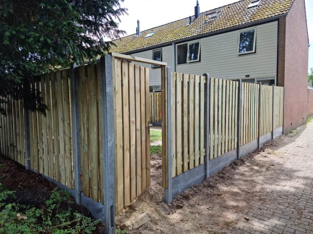 schutting tuinpoort hout maatwerk