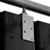 houten schuifpoort met metalen frame zwart