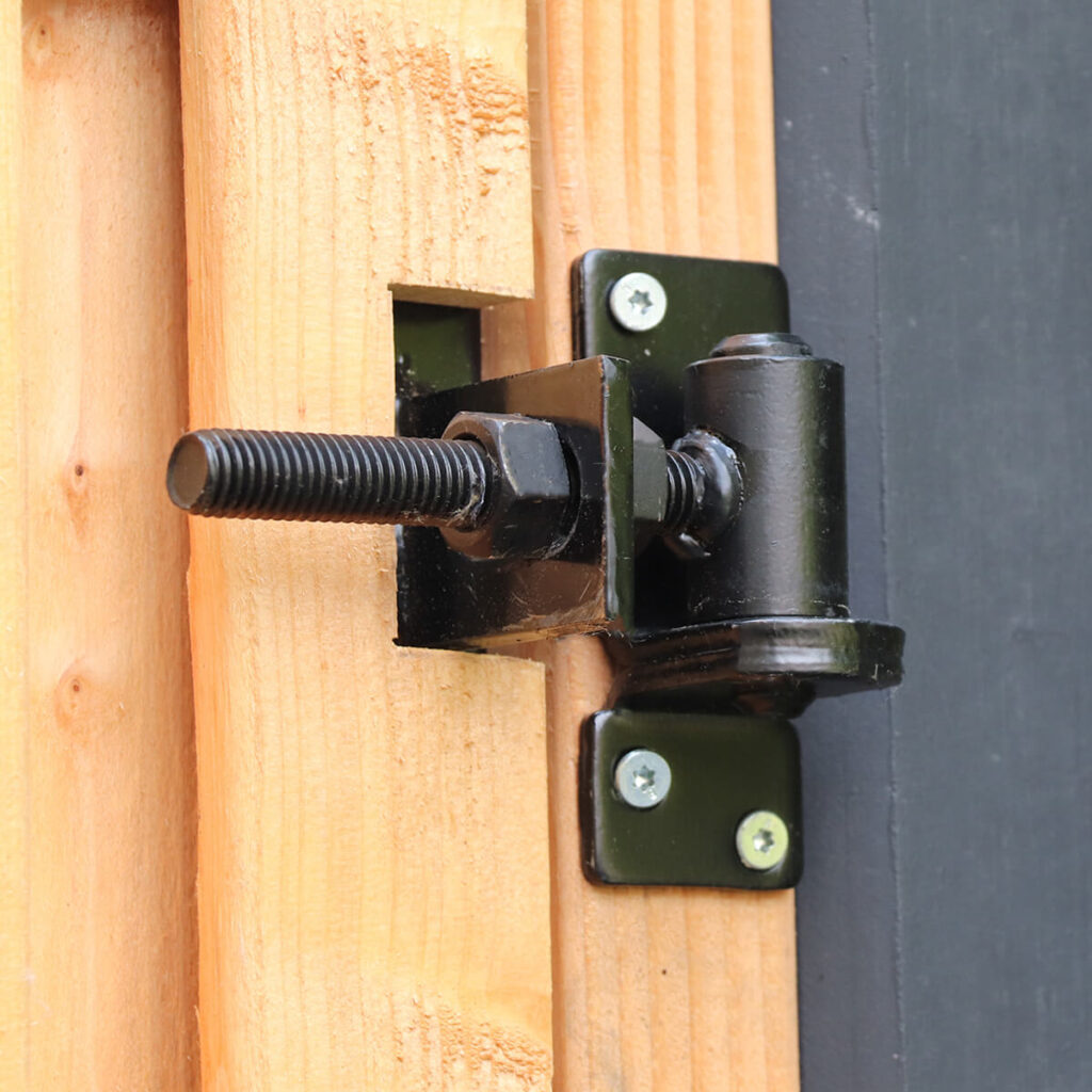 dubbele houten schutting tuinpoort red class wood zwarte details compleet