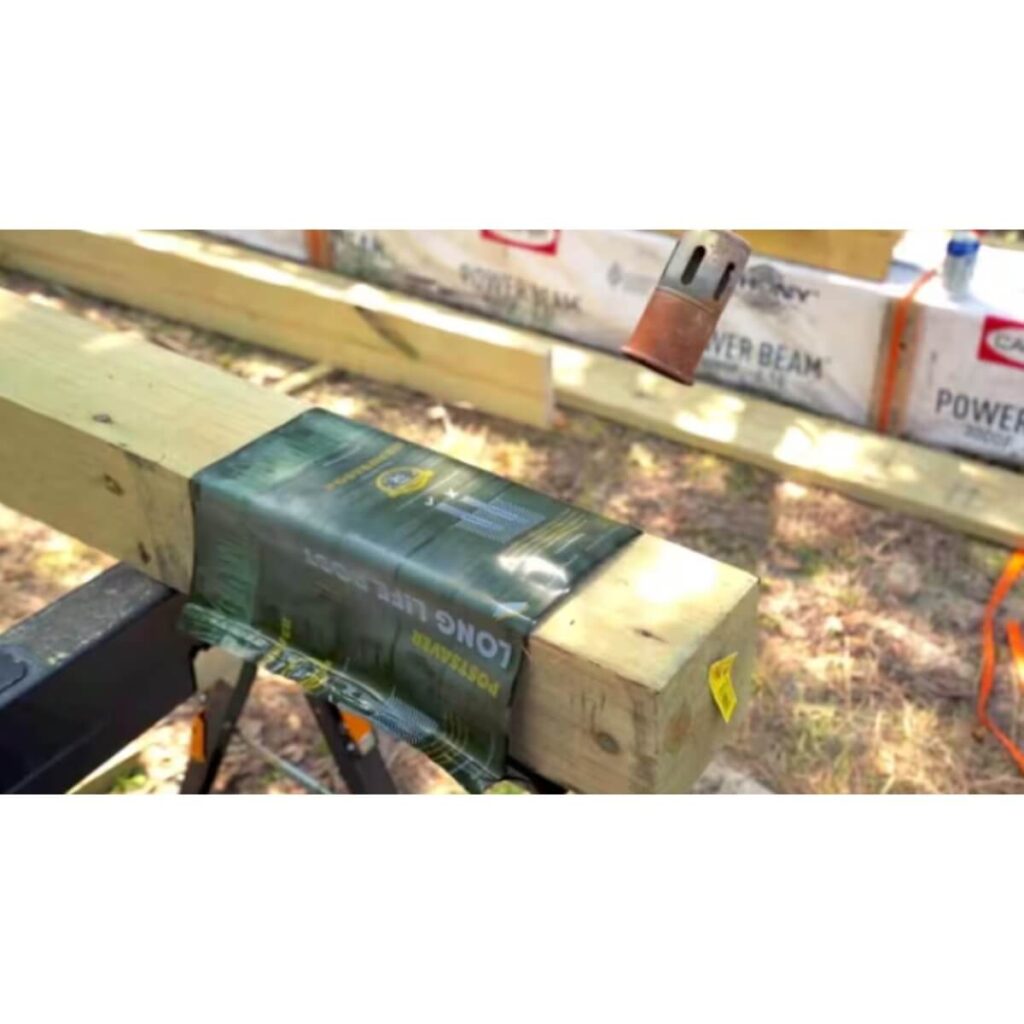 Postsaver paalbeschermer universeel vierkante palen 12,5 15cm of rond 15 18cm