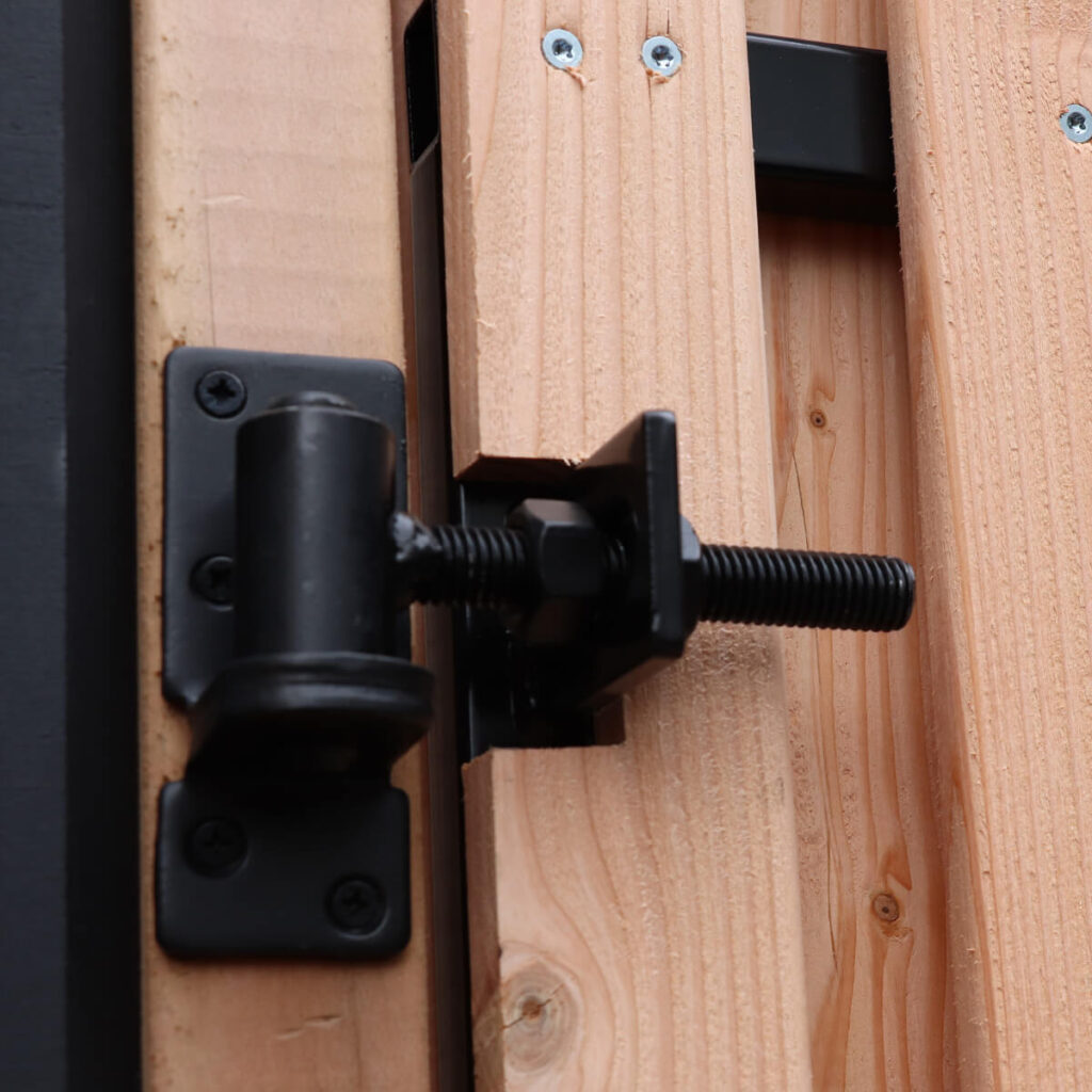 complete houten schutting tuinpoort douglas 90 cm zwarte frame zwart slotset