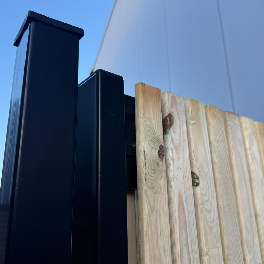 houten hekwerk tuinpoort stalen frame geimpregneerdgrenen elan 9005 180x100 cm vence