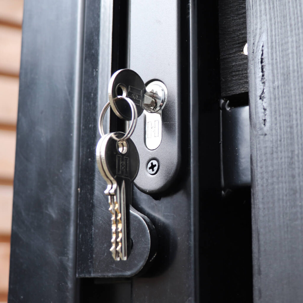 houten hekwerk tuinpoort stalen frame zwart elan 9005 180 x 100 cm vence