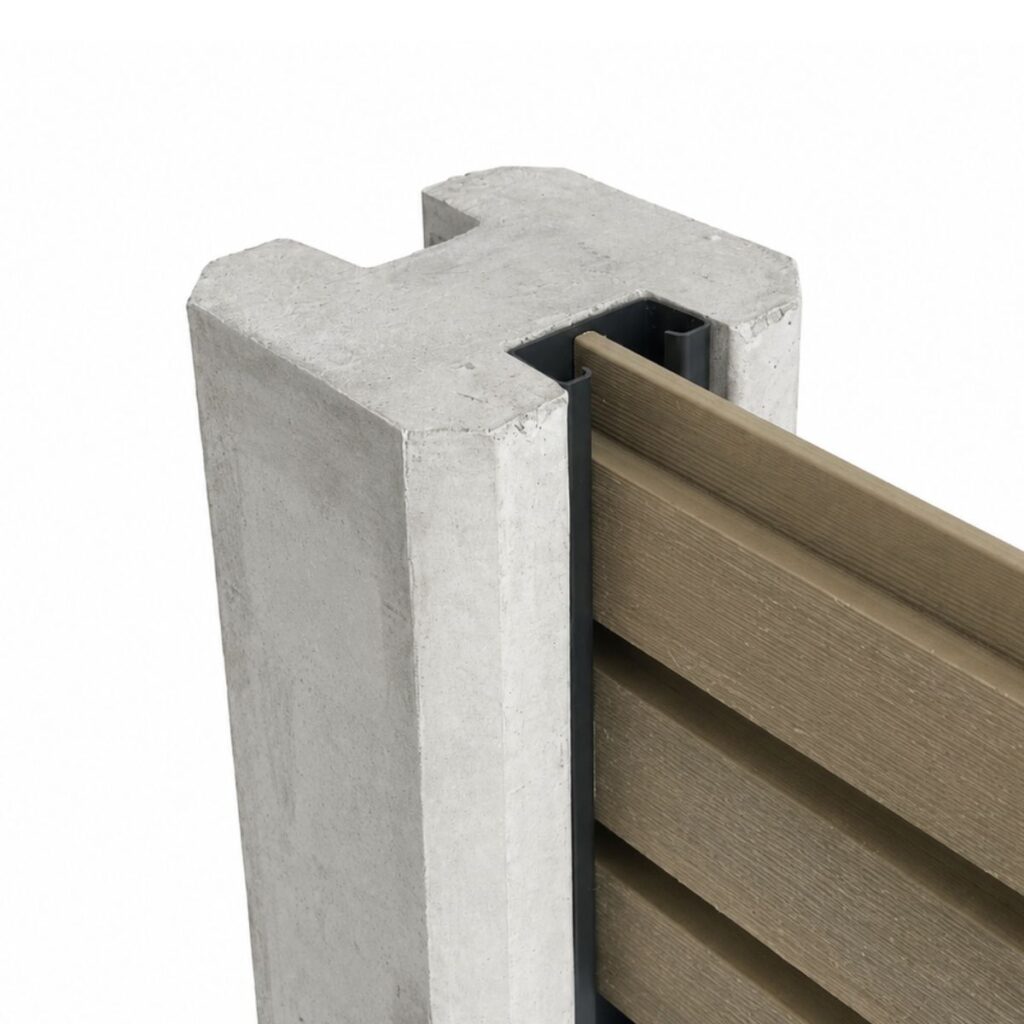 beton paal met composiet plank sleuf